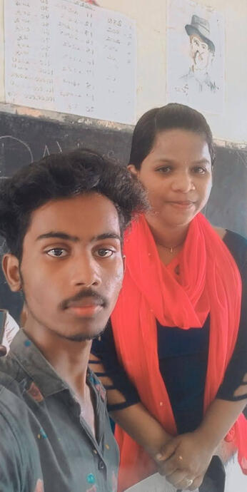 With sandhiya 🤣 2019 batch